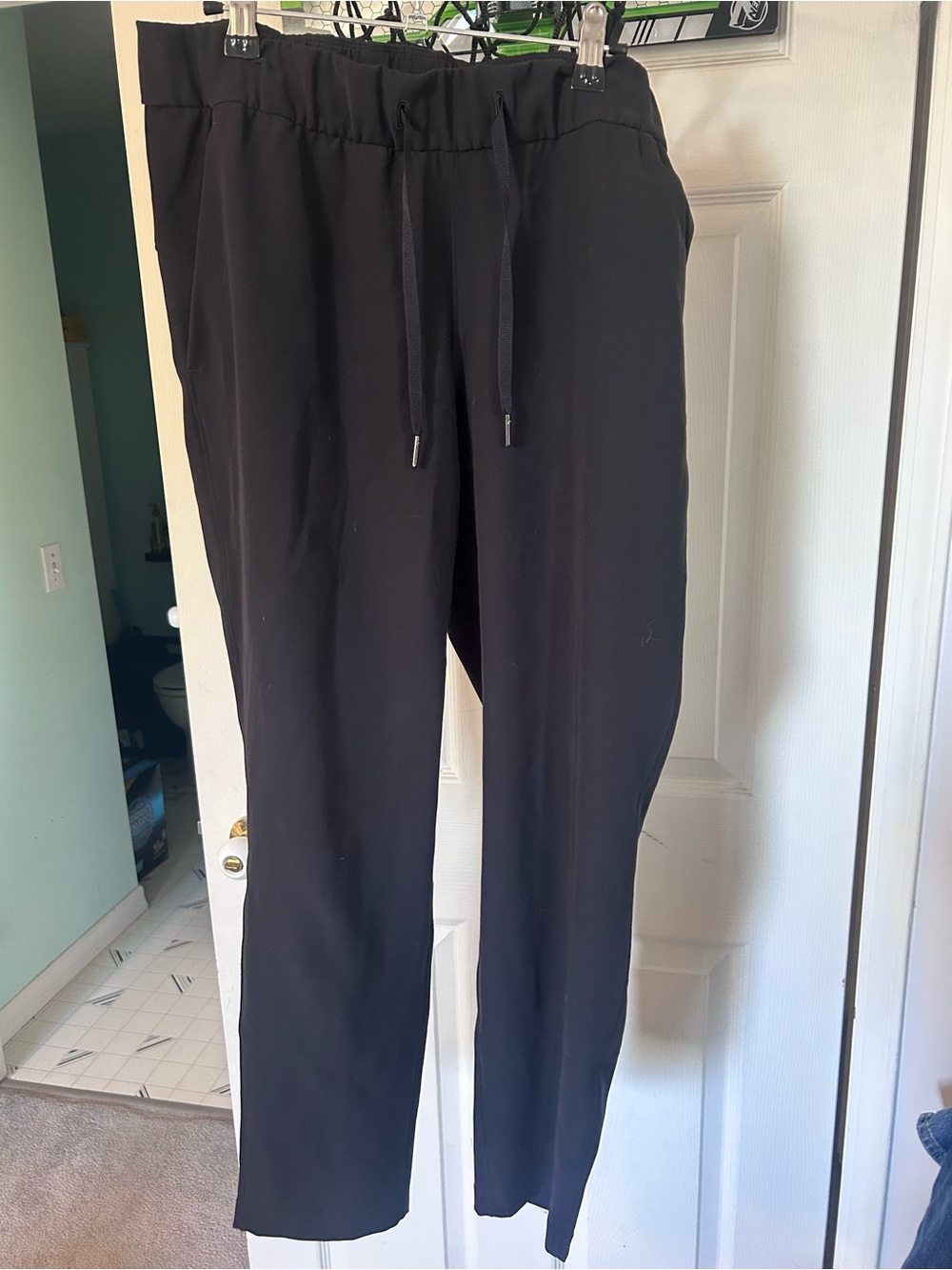 Lululemon on the fly pants